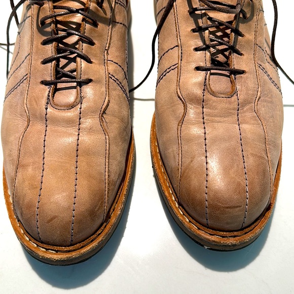 Allen Edmonds Voyager walking shoes, size 11D, color brown-tan. - Picture 7 of 7